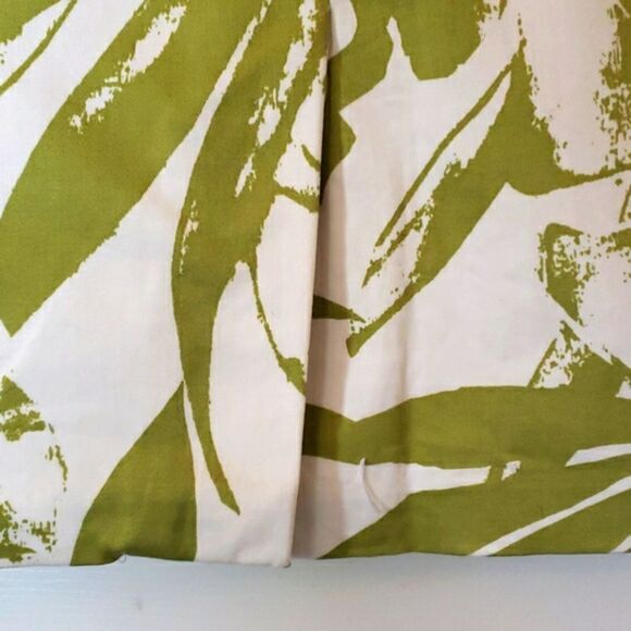 NEW YORK & COMPANY Tropical Skirt Chartreuse Green White Palm Leaves - Picture 8 of 8